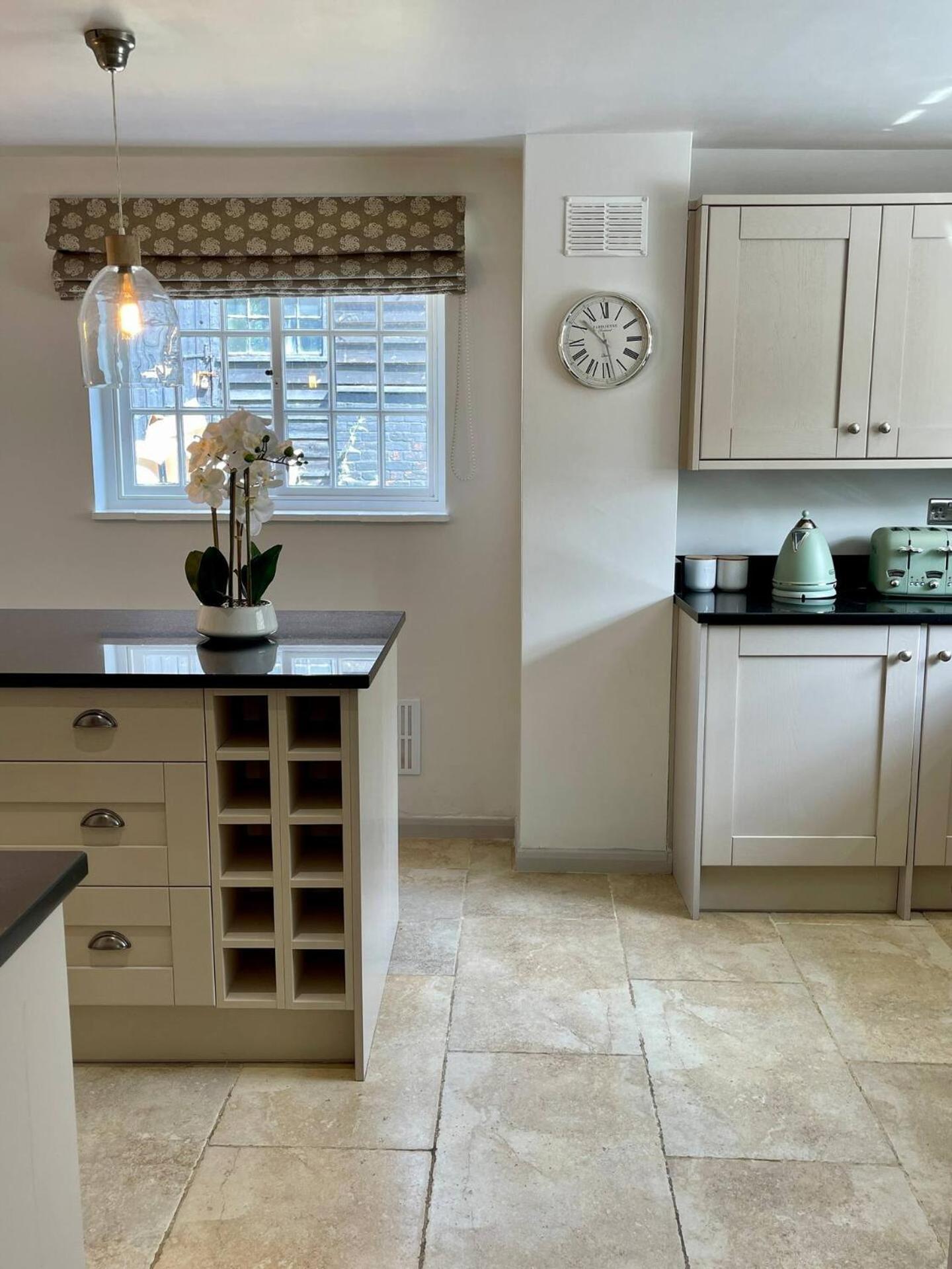 Elegant Oak Beamed House In Pretty Village - Cambridge Homehost Buckden  Exteriör bild