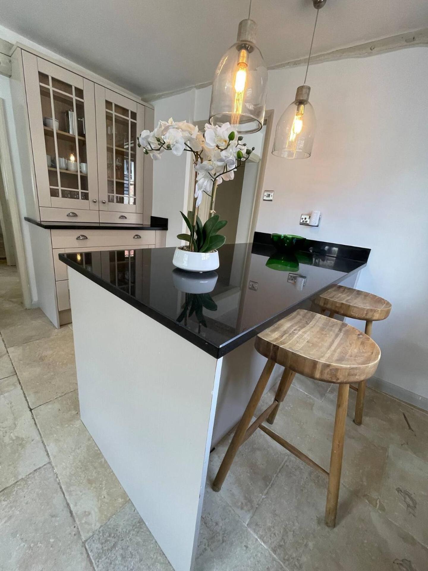 Elegant Oak Beamed House In Pretty Village - Cambridge Homehost Buckden  Exteriör bild